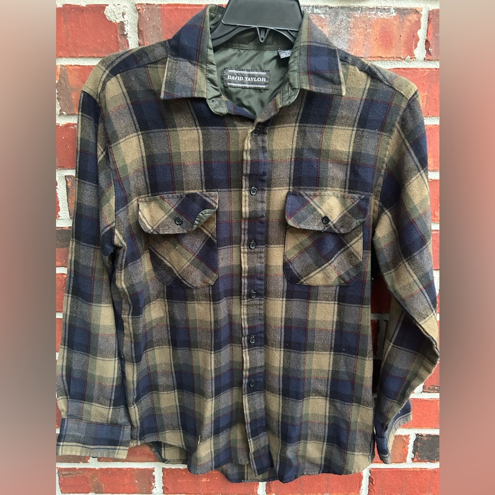 David Taylor Acrylic Flannel Men’s Long Sleeve Button Down Shirt. Size MT